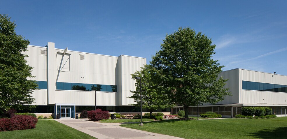 More Photos Of 4147 Eastern Ave SE, Wyoming Office For Lease