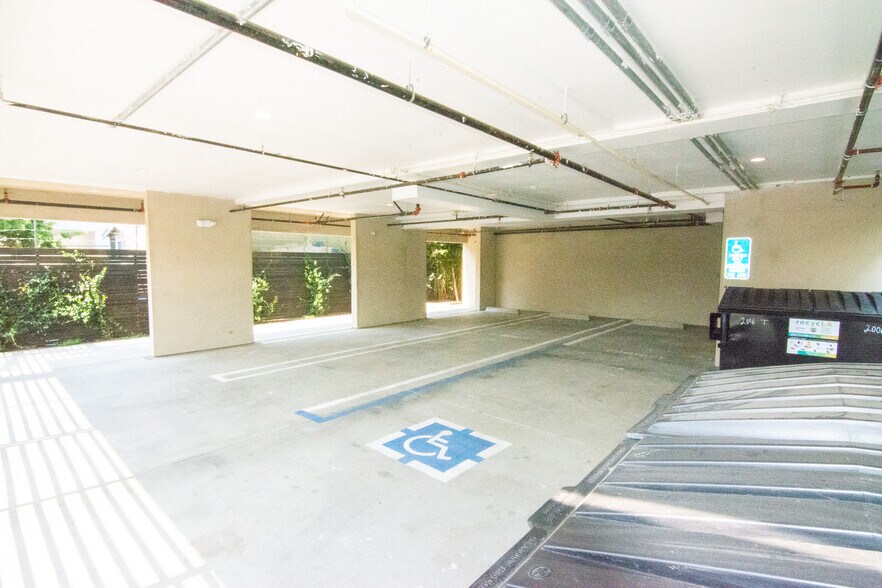 More Photos Of 2006 S Corning St, Los Angeles Apartments For Sale