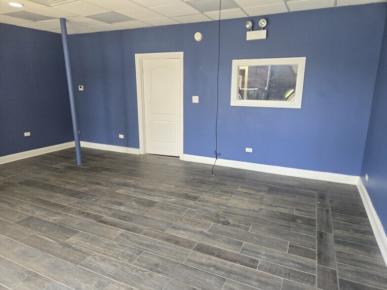 More Photos Of 6284-6288 N Cicero Ave, Chicago Office For Lease