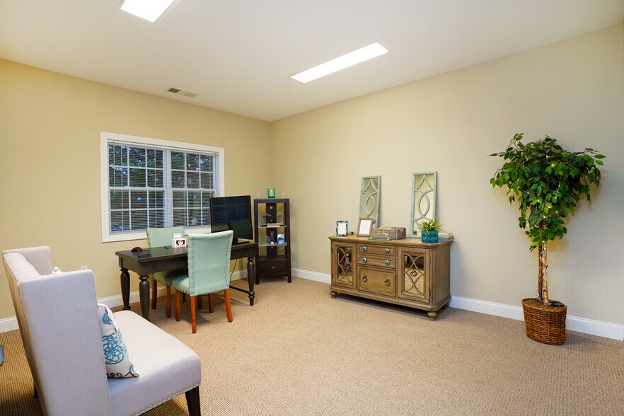 More Photos Of 2775 Cruse Rd, Lawrenceville Office Residential For Sale