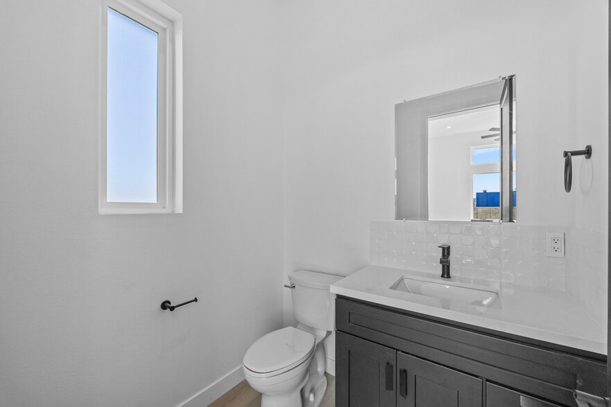 More Photos Of 3215 S El Camino Real, San Clemente Apartments For Sale