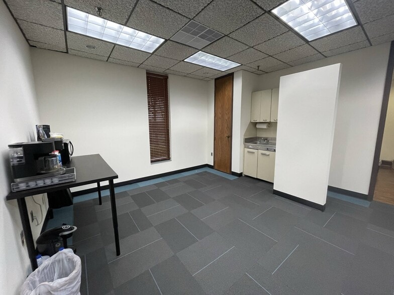 More Photos Of 1101 Curtis St, Monroe Warehouse For Lease