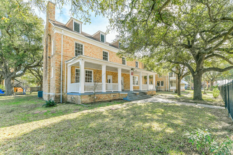 More Photos Of 1424 45th st, Galveston Land For Sale