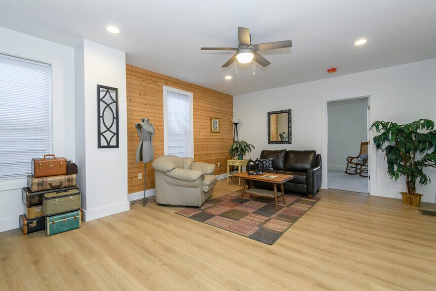 More Photos Of 109 S Lake St, Hustisford Storefront Retail Residential For Sale