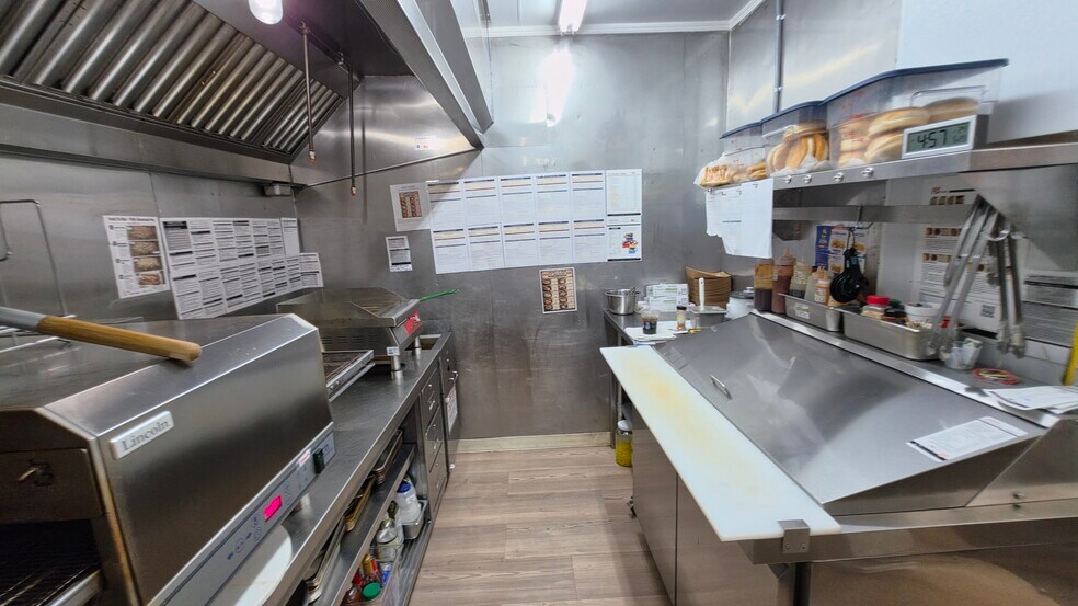 More Photos Of 5348 Ararat Hwy, Ararat Convenience Store For Sale