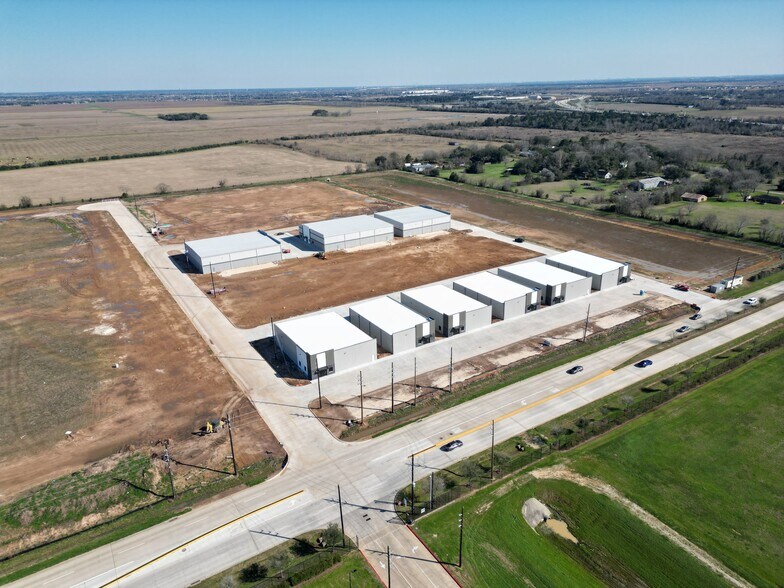 More Photos Of 18612 Kermier rd, Hockley Distribution For Sale