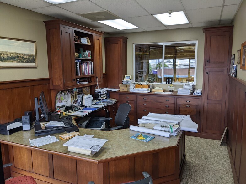 More Photos Of 351 Demeter St, East Palo Alto Warehouse For Lease