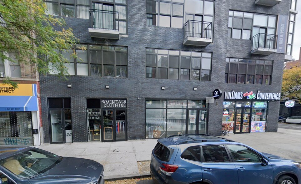 More Photos Of 366 Bedford Ave, Brooklyn Storefront Retail Residential For Lease