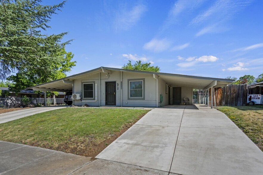 More Photos Of 3001 Juanipero Way, Medford Apartments For Sale