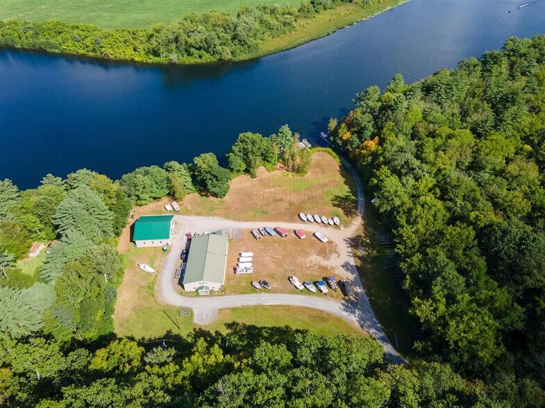 More Photos Of 225 Missing Link Rd, Bellows Falls Specialty For Sale