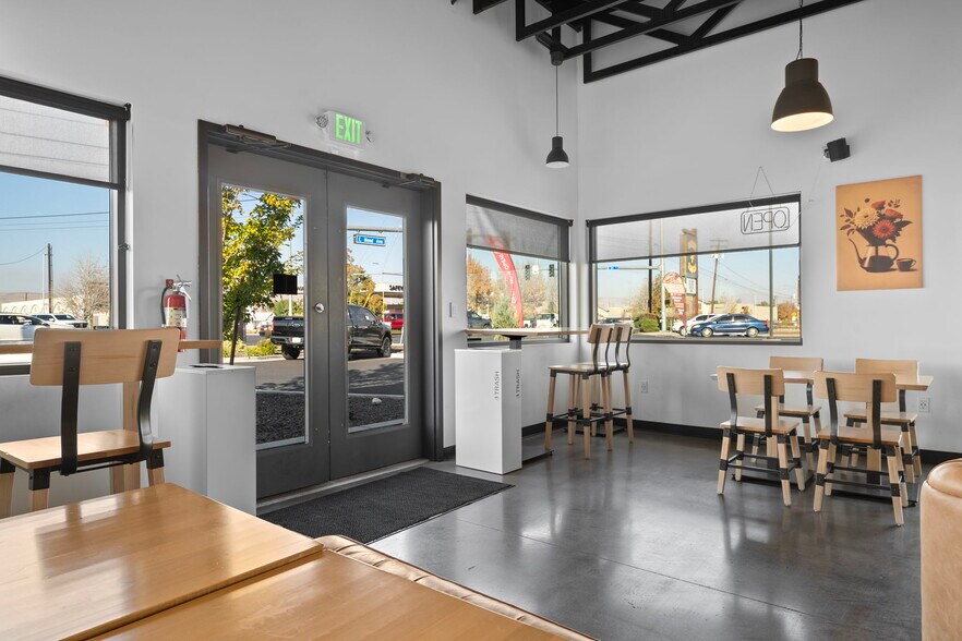 More Photos Of 1802 1st, Yakima Restaurant For Sale