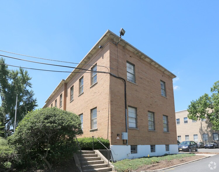 More Photos Of 790 Bloomfield Ave, Clifton Office For Lease