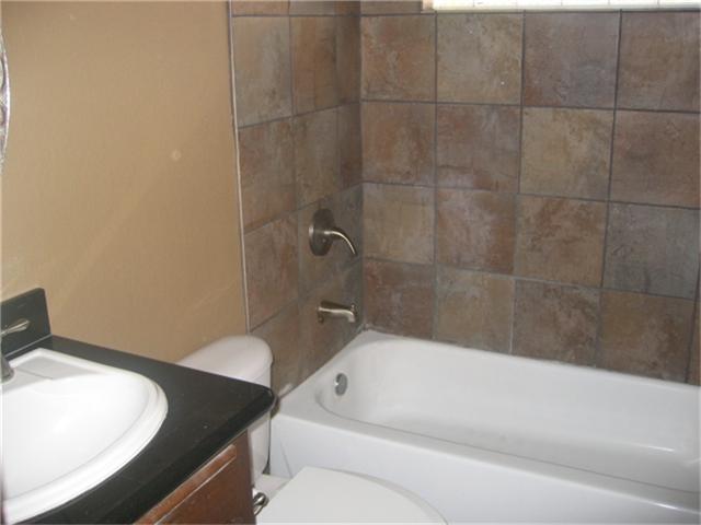 More Photos Of 2030 Portsmouth St, Houston Apartments For Sale