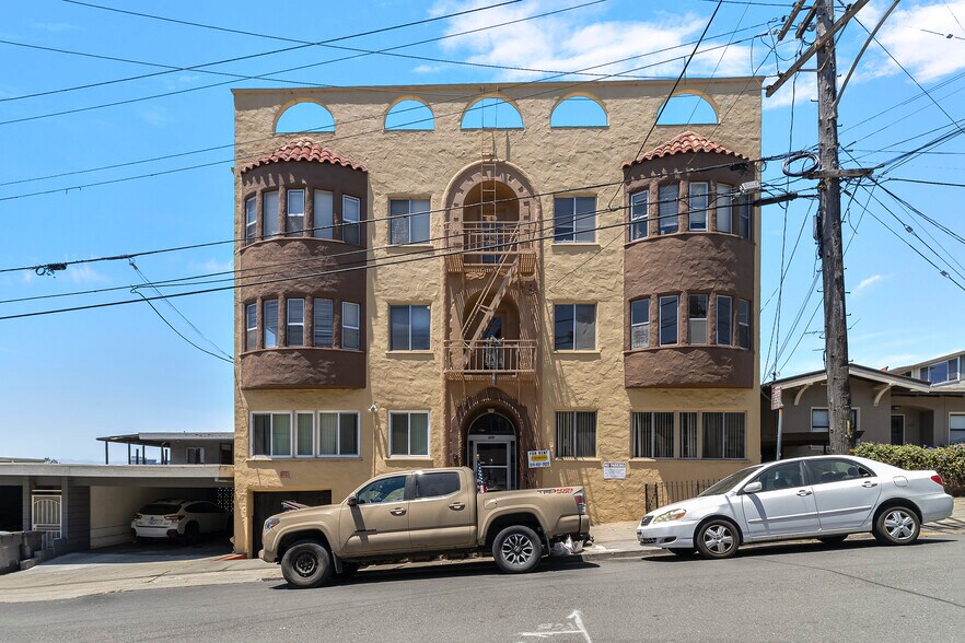 More Photos Of 479 Merritt Ave, Oakland Apartments For Sale
