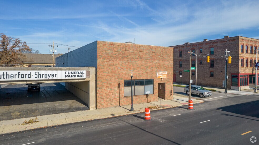More Photos Of 1268 W Broad St, Columbus Warehouse For Lease