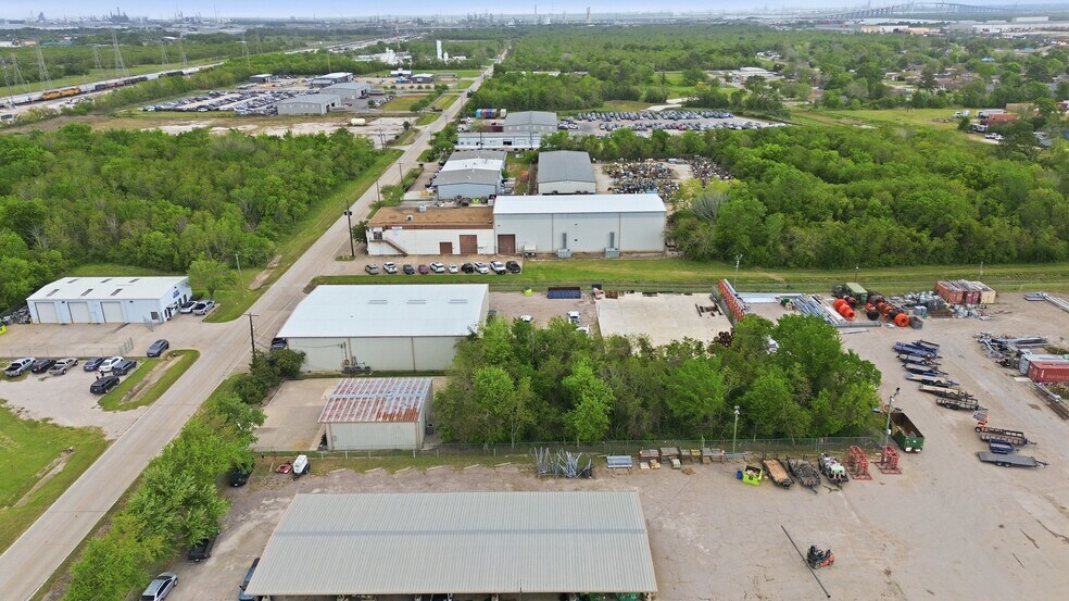 More Photos Of 212 N 16th St, La Porte Light Distribution For Sale