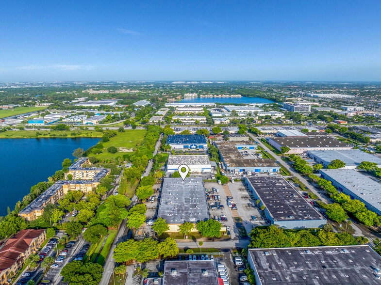 More Photos Of 5401-5491 NW 159th St, Hialeah Warehouse For Lease