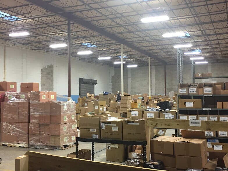 More Photos Of 6100 Philips Hwy, Jacksonville Warehouse For Lease