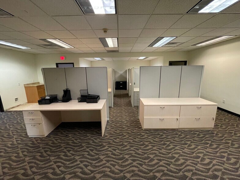 More Photos Of 12 Interchange Blvd, Greenville Office For Lease