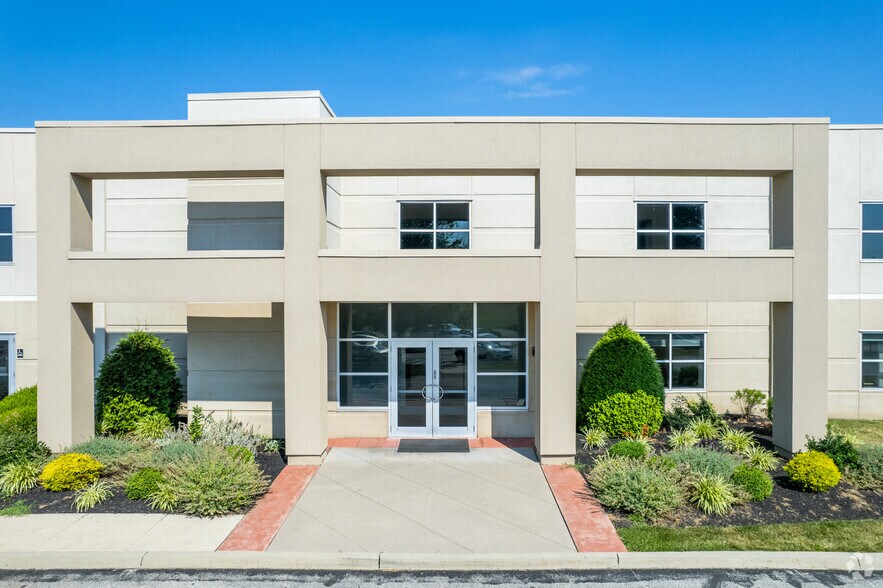 More Photos Of 950 Forge Ave, Audubon Office For Lease