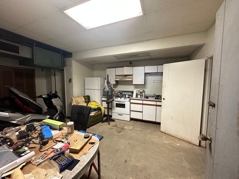 More Photos Of 1-9 Ohio Ave, Westover Post Office For Sale