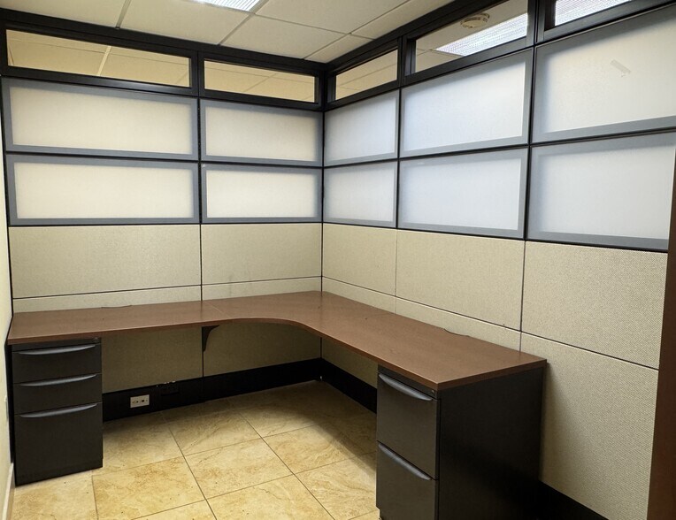More Photos Of 15255 NW 82nd Ave, Miami Lakes General Retail For Lease