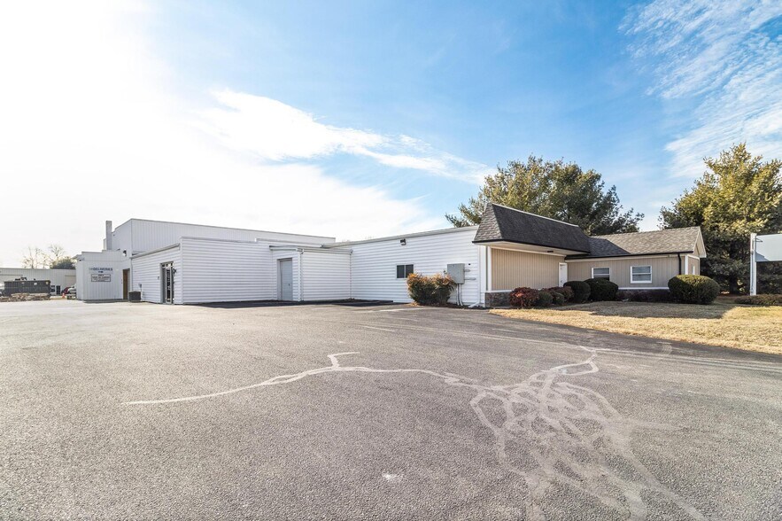 Primary Photo Of 28275 Three Notch Rd, Mechanicsville Warehouse For Lease