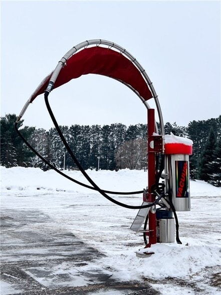 More Photos Of 701 S River St, Spooner Carwash For Sale