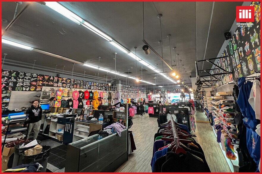 More Photos Of 6662-6666 Hollywood Blvd, Los Angeles Storefront For Sale