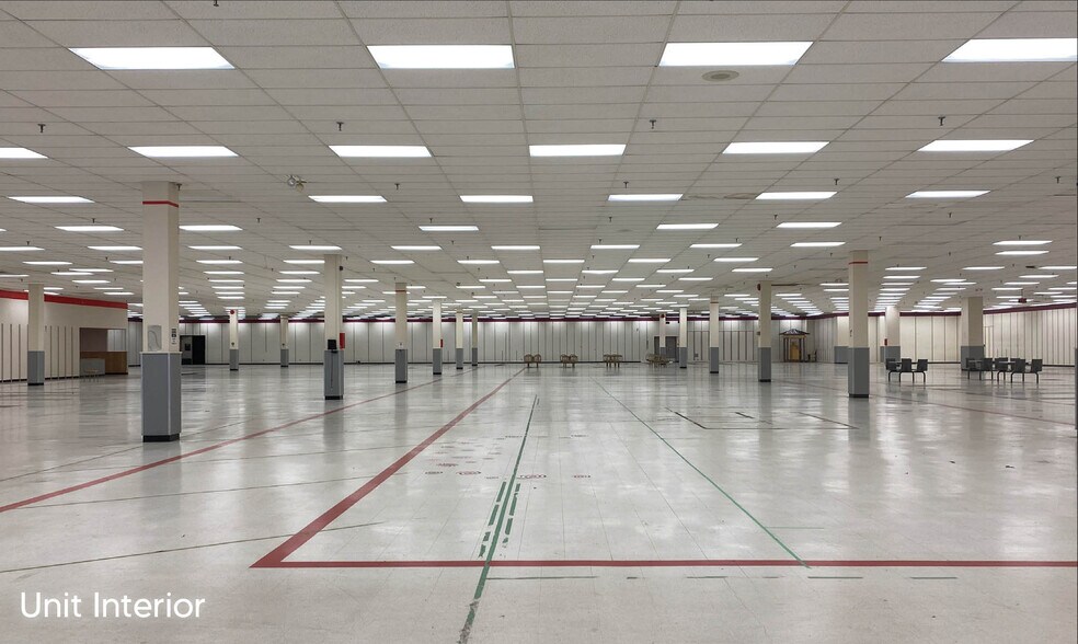 More Photos Of 8100 Rock Island Hwy, Trail Freestanding For Lease