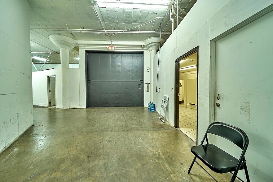 More Photos Of 3435-3535 S Broadway, Los Angeles Warehouse For Sale