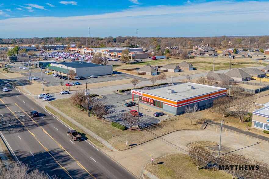 Primary Photo Of 3770 Goodman Rd W, Horn Lake Freestanding For Sale