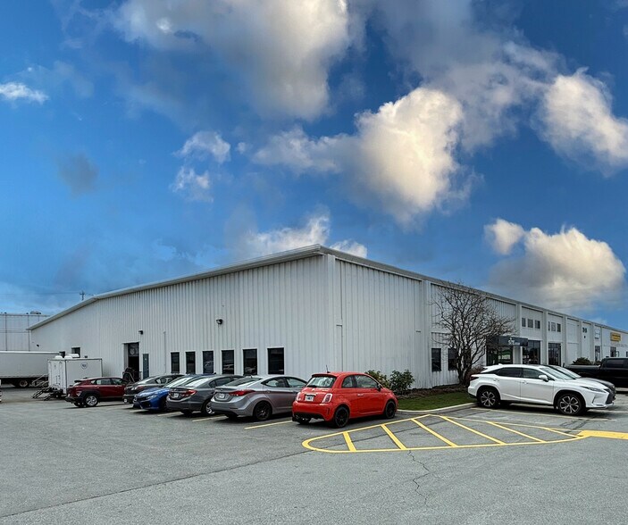 More Photos Of 20-24 Akerley Blvd, Dartmouth Distribution For Lease