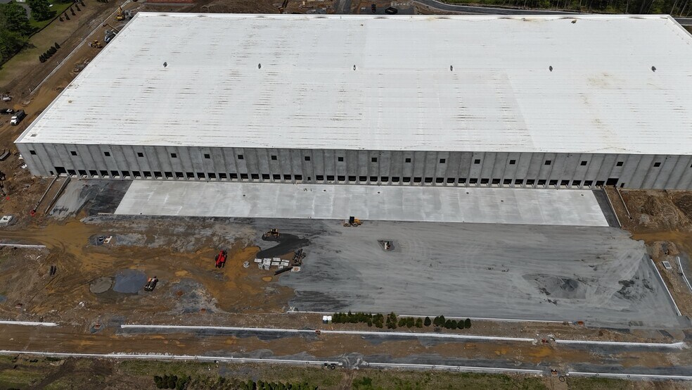 More Photos Of 120 Manunka Chunk Road, Belvidere Distribution For Lease