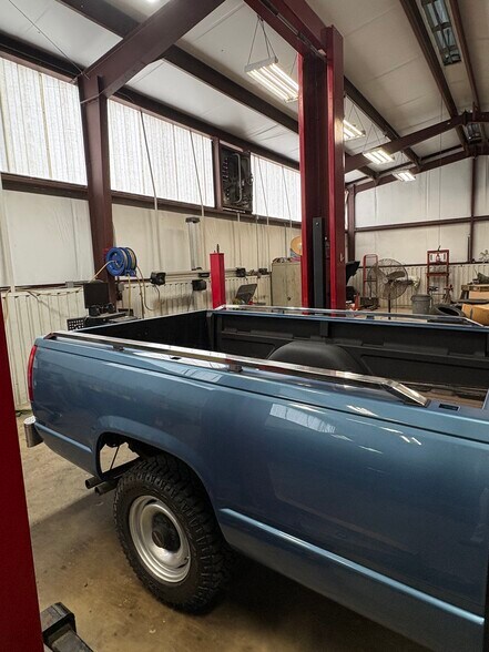 More Photos Of 15920 Kuykendahl Rd, Houston Auto Repair For Sale