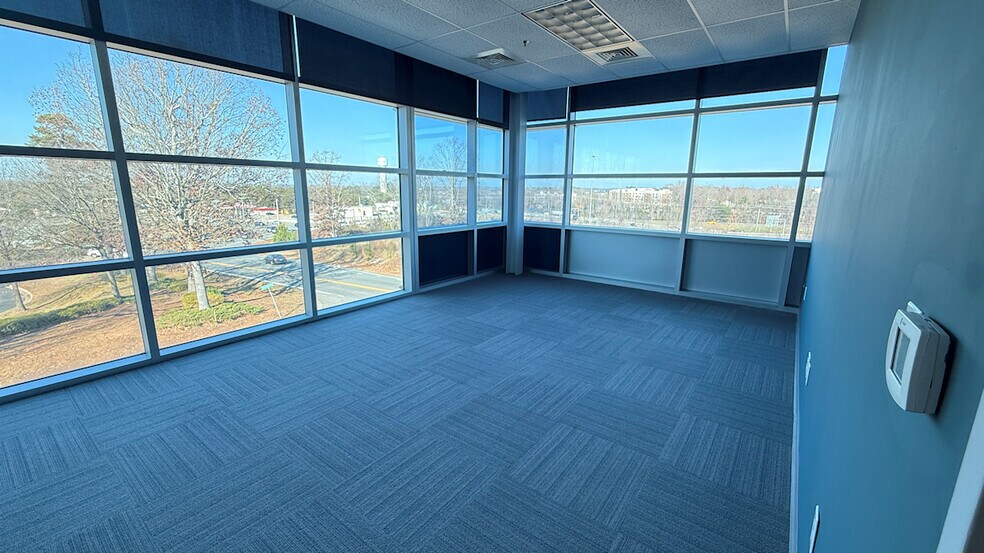 More Photos Of 517 Alcove Rd, Mooresville Office For Lease