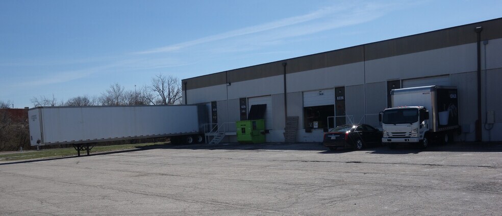More Photos Of 8226-8256 Nieman Rd, Lenexa Warehouse For Lease