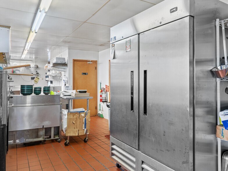 More Photos Of N4494 State Highway 42, Kewaunee Restaurant For Sale