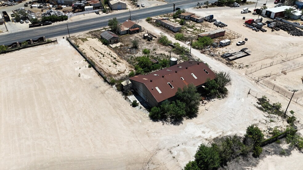 More Photos Of 3114 2nd st, Odessa Land For Lease