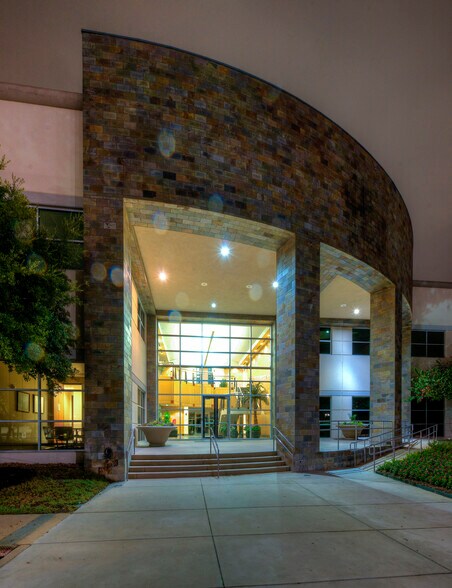 More Photos Of 211 N Loop 1604 E, San Antonio Unknown For Lease