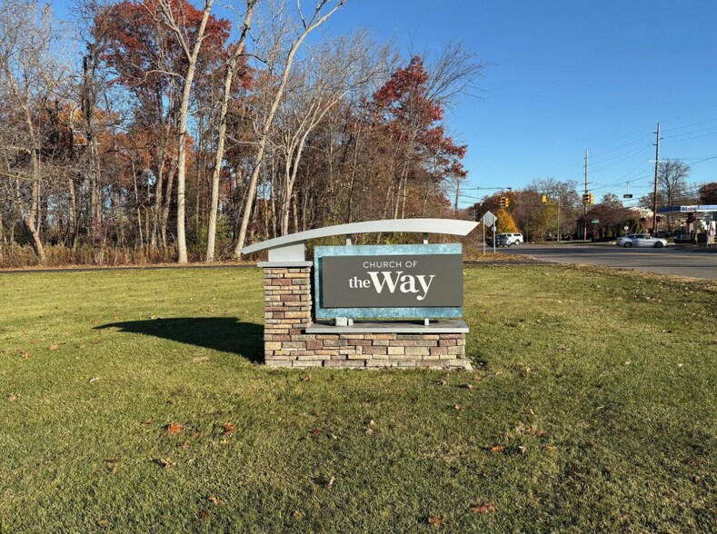 More Photos Of 24200 Meridian Rd, Grosse Ile Township Religious Facility For Sale