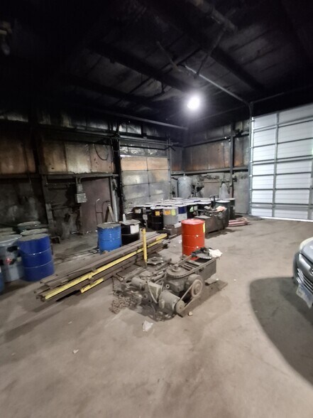 More Photos Of 610 W 81st St, Chicago Warehouse For Lease