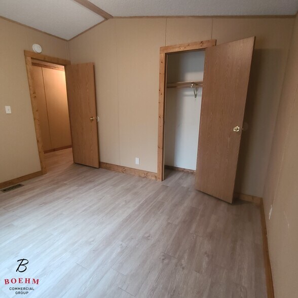 More Photos Of 138 Grey Moss Ct, Ingram Apartments For Sale