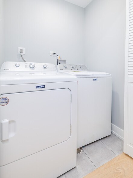 More Photos Of 6126 Eberhart ave, Chicago Apartments For Sale