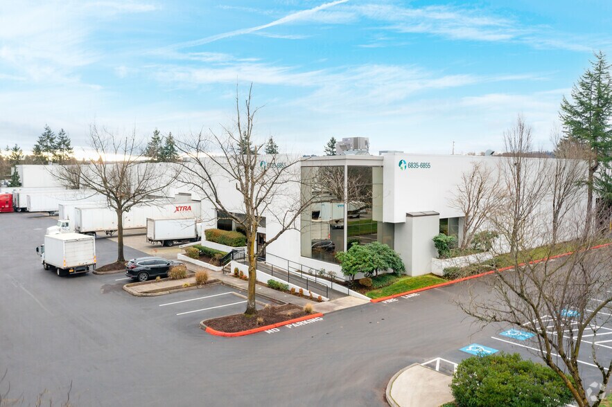 More Photos Of 7015-7035 S 212th St, Kent Warehouse For Lease