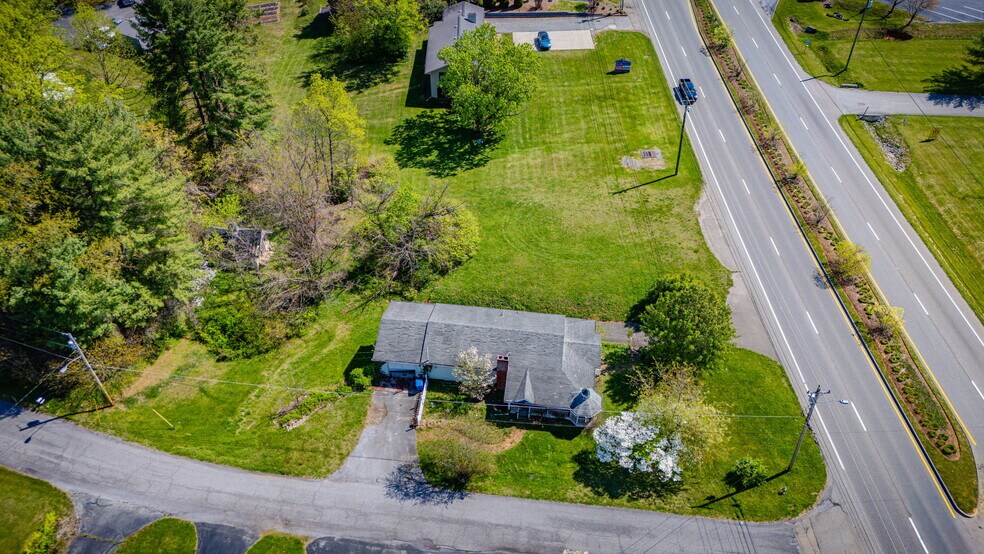 More Photos Of 1203 E Jackson Blvd, Jonesborough Office Residential For Sale