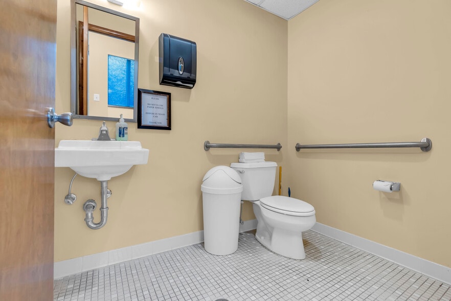 More Photos Of 2130 Highway 35, Sea Girt Medical For Sale