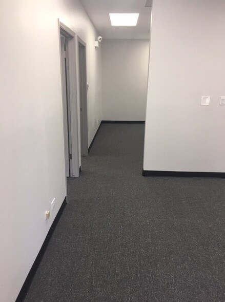 More Photos Of 3365 N Arlington Heights Rd, Arlington Heights Unknown For Lease