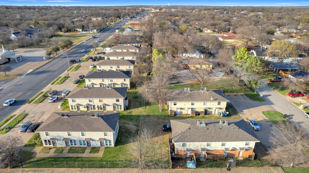 Primary Photo Of 4936 Flamingo Rd, Fort Worth Apartments For Sale
