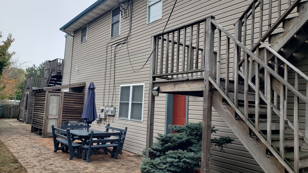 More Photos Of 420 Broadway, West Cape May Apartments For Sale